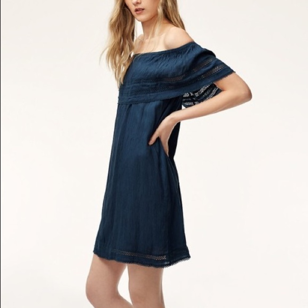 Aritzia Wilfred Emmie off shoulder dress Navy M